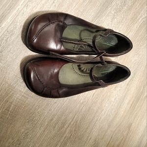 Earth Shoes Mary Jane Flats, 10M